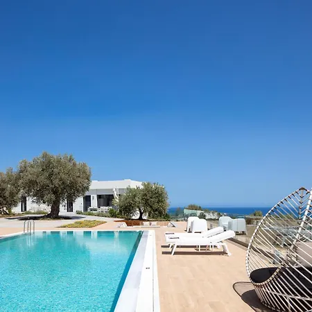 Nomadic Villa