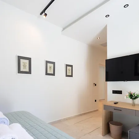Nomadic Villa *